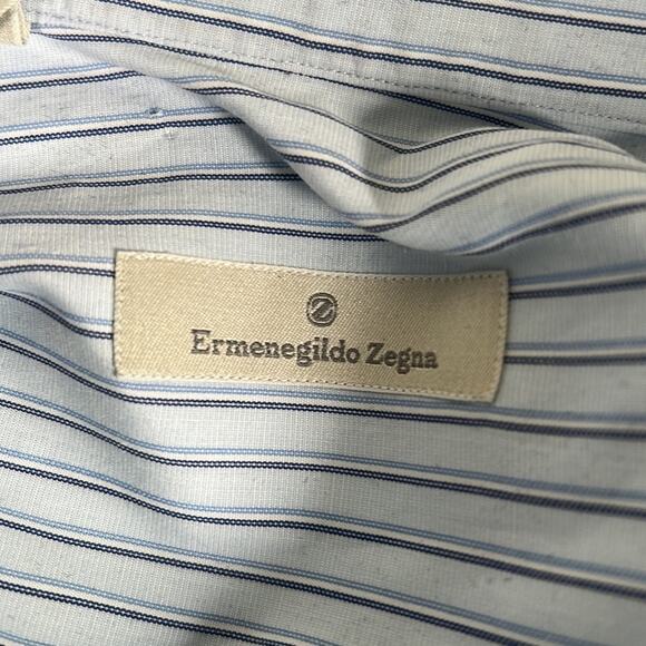 Ermenegildo Zegna dress shirt  blues and whites strip sze large - Picture 6 of 7